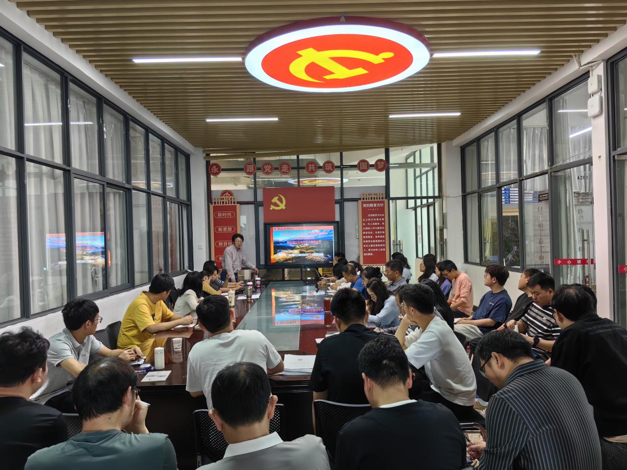 齐武福副校长到太阳成集团tyc7111cc讲授专题党课